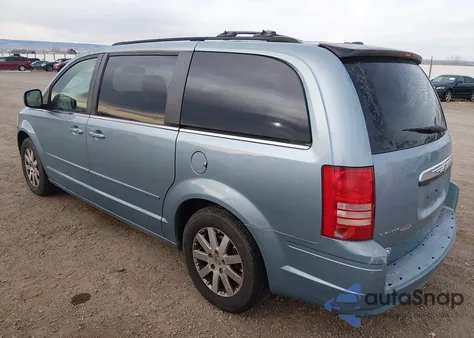 2008 Chrysler Town & Country Touring from USA, damaged, VIN 2A8HR54PX8R651658